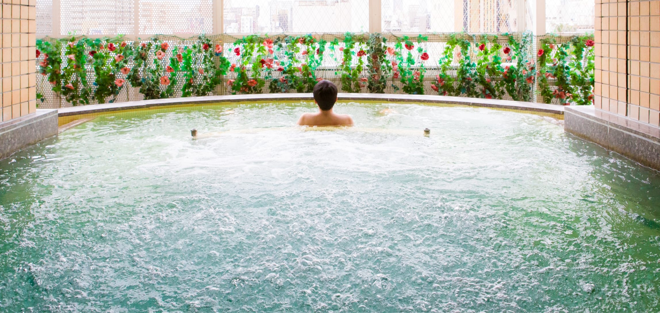 スパ＆本格サウナに入り放題。癒して、ととのえて、ストレス発散！