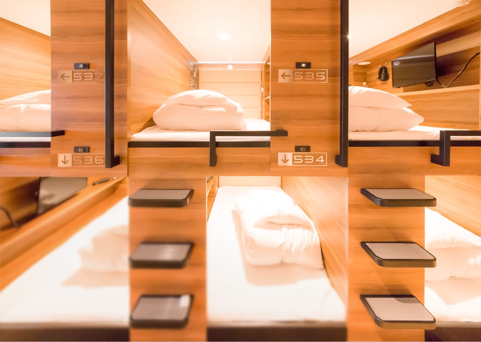 満員の終電よりもふかふかベッドで眠りたい！