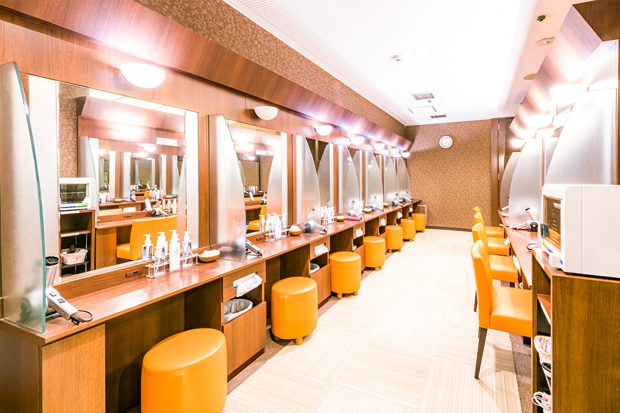 パウダールーム②